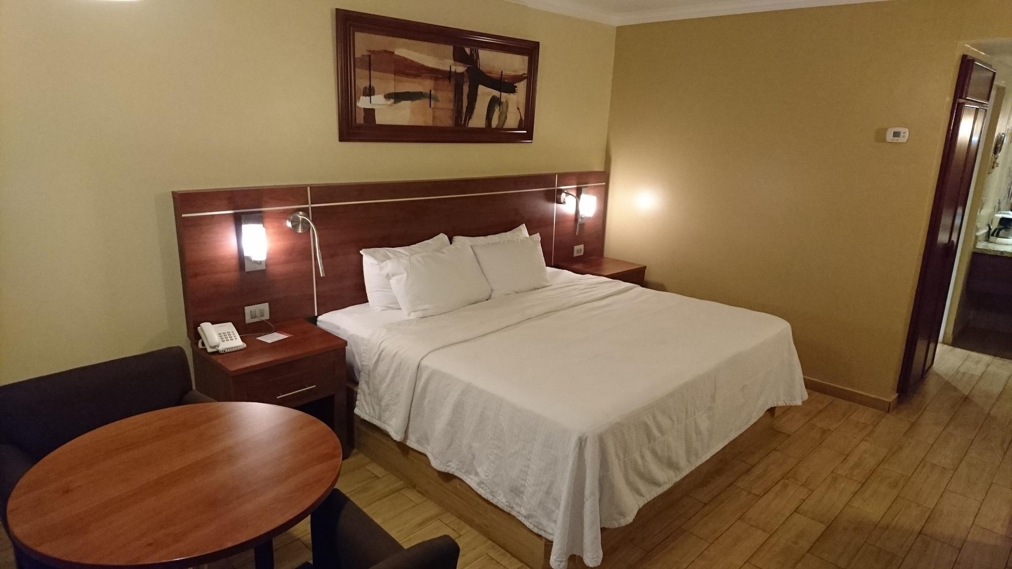 Hotel San Sebastian Хермосило Екстериор снимка